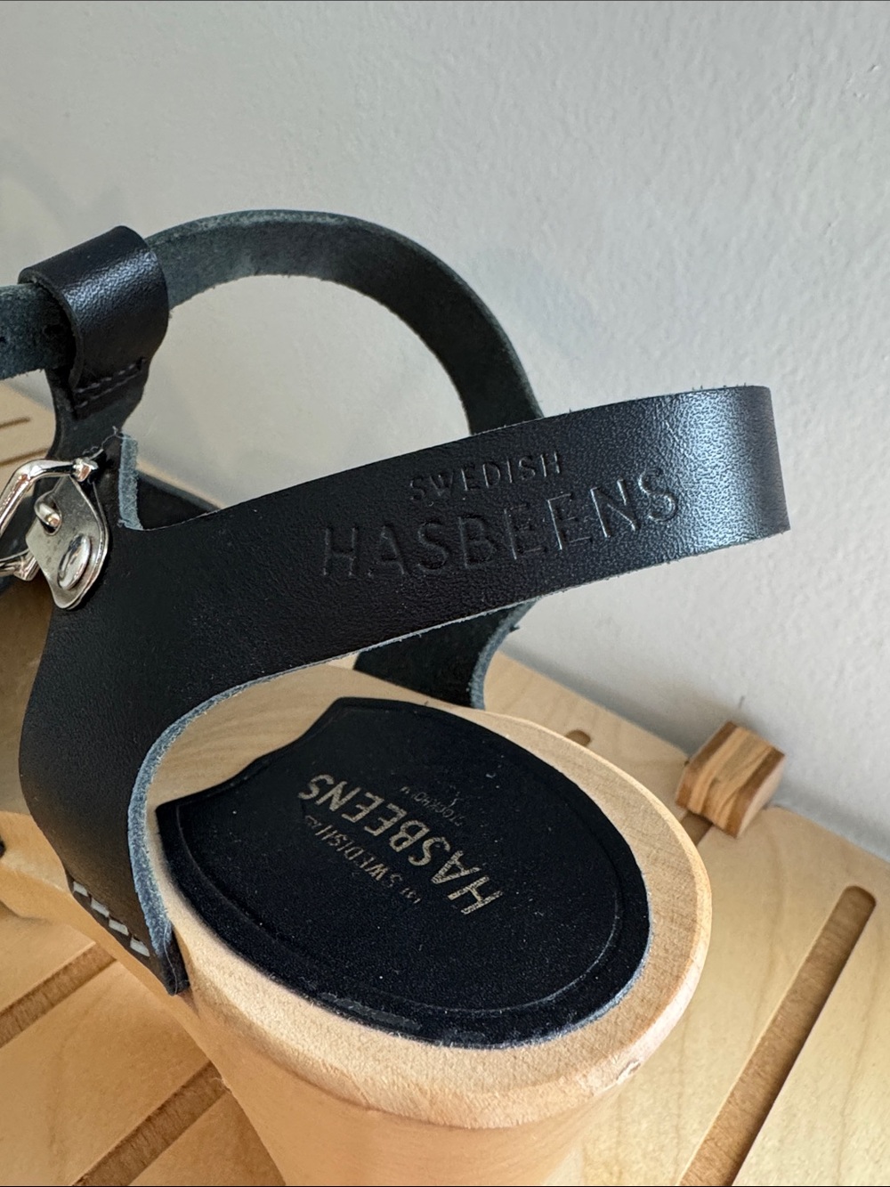 Hasbeens Swedish T-Strap Heeled Clogs - Picture 6 of 7